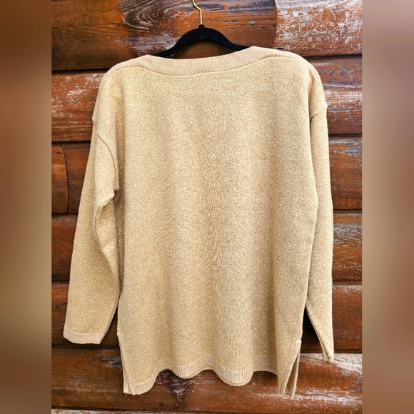 Bedford Fair Lifestyles Cream & Gold Glitter Sparkle Crew Neck Oversized Sweater - Picture 7 of 9